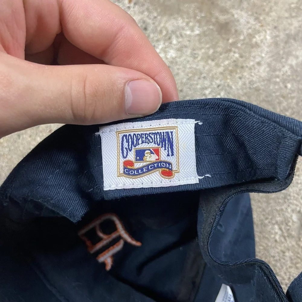 Fan Favorite Detroit Tigers Cap Strap Back Adjustable Blue MLB Baseball Logo